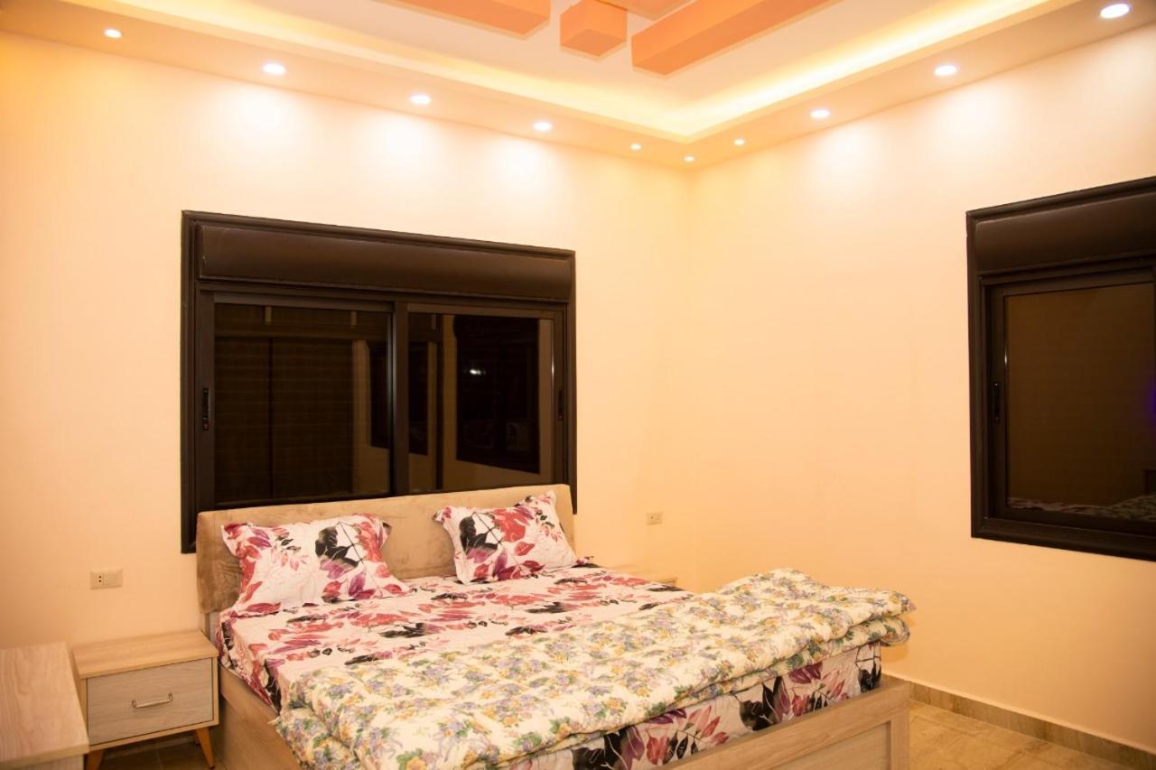 Lotus Housing For Furnished Apartments Jarash Exterior photo