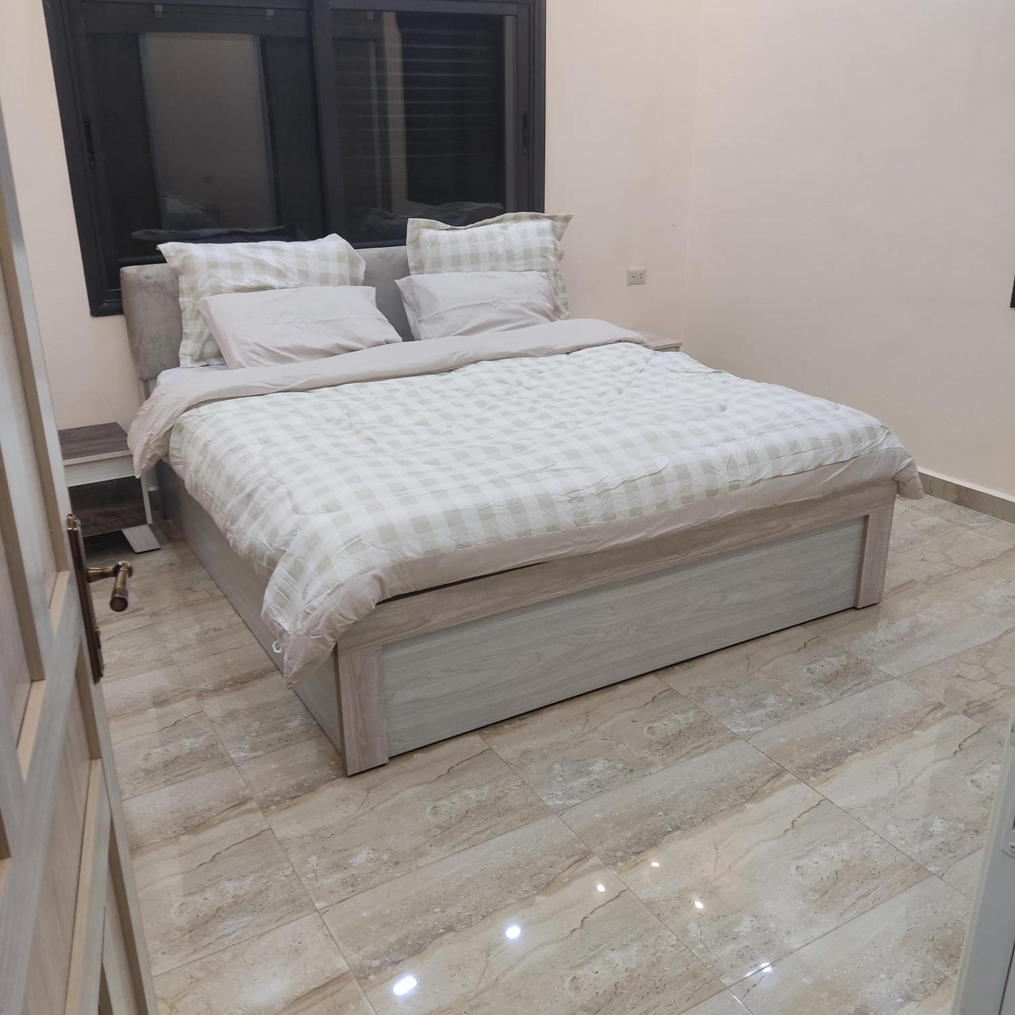 Lotus Housing For Furnished Apartments Jarash Exterior photo
