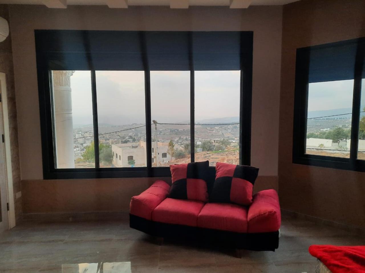 Lotus Housing For Furnished Apartments Jarash Exterior photo